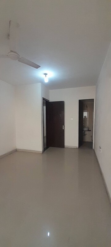 Furnished Amenities in 3 BHK Apartment at Pachpedi Naka – for Rent