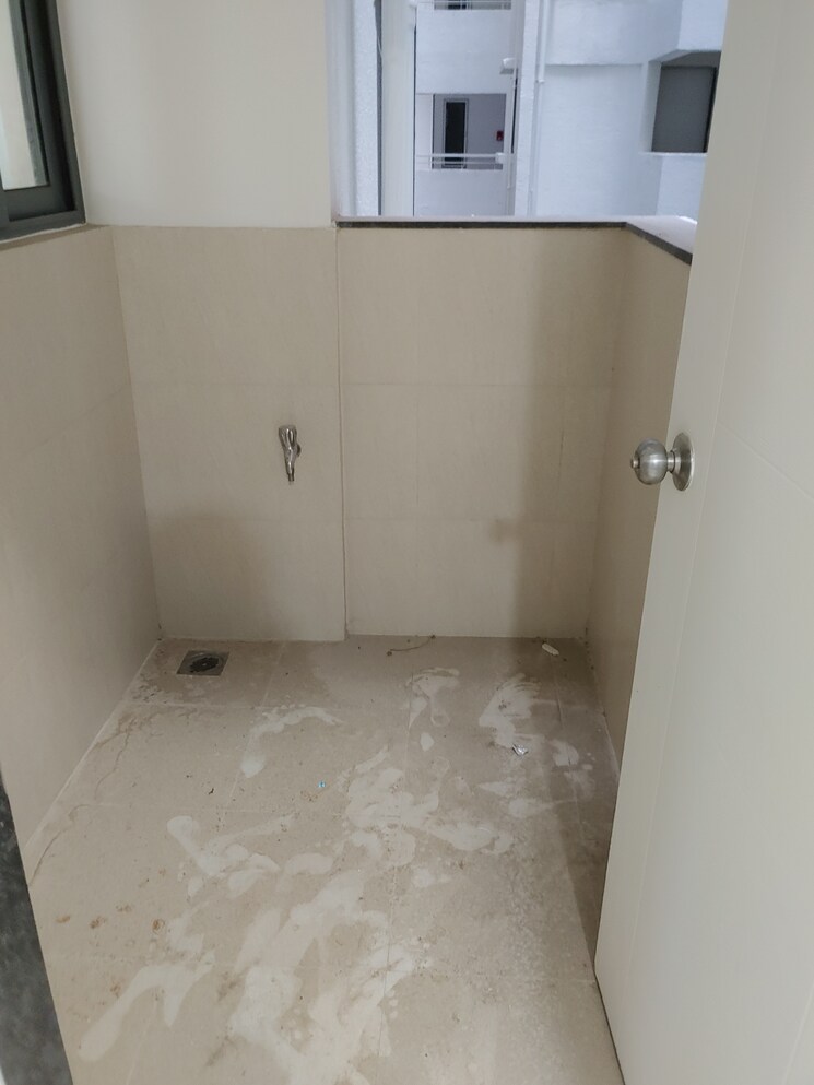 Bathroom, kolte-patil-stargaze 2 Bedroom 1000 Sq.Ft. Apartment In Bavdhan Pune 9747183