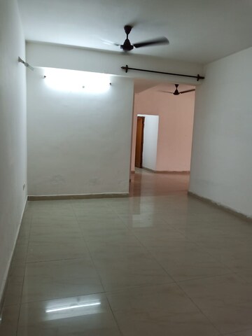 Room in 3 BHK Apartment at Patels Golf Links, Yapral – for Sale