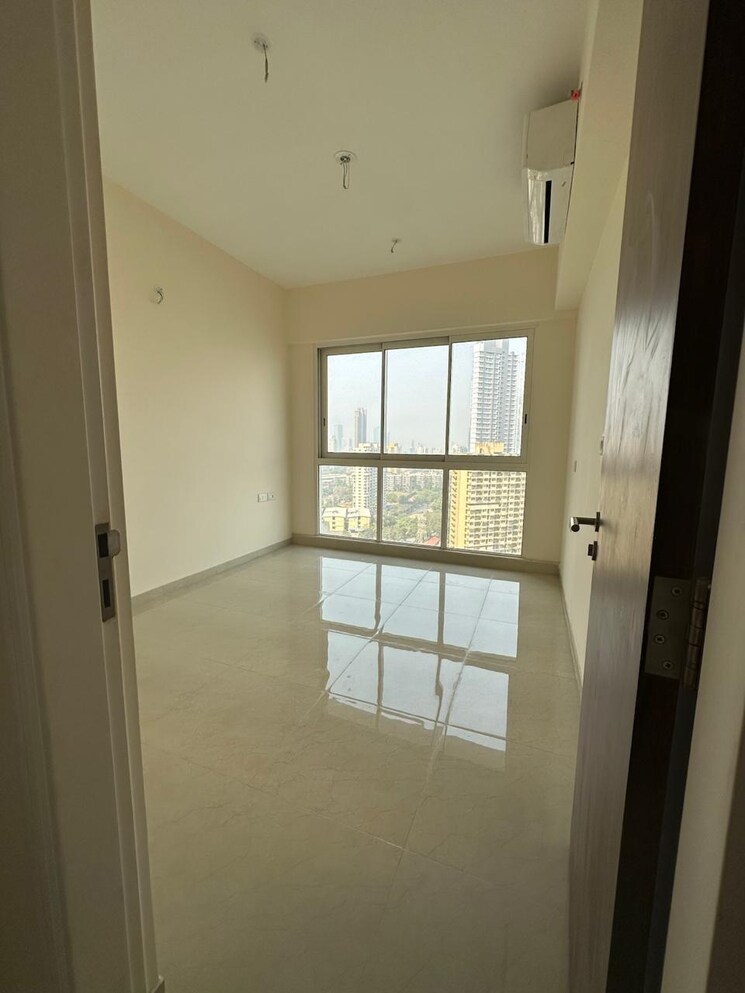 Cover Image, lnt-crescent-bay-t3 2 Bedroom 788 Sq.Ft. Apartment In Parel Mumbai 9747246