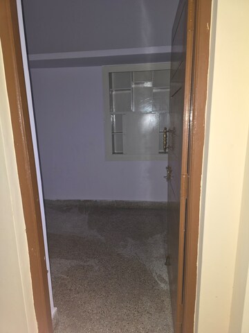 Room in 2 BHK Builder Floor at Vasanth Nagar – for Rent