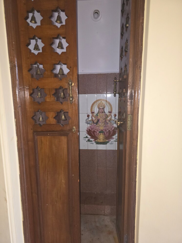 undefined, vasanth nagar 2 Bedroom 1000 Sq.Ft. Builder Floor In Vasanth Nagar Bangalore 9747342