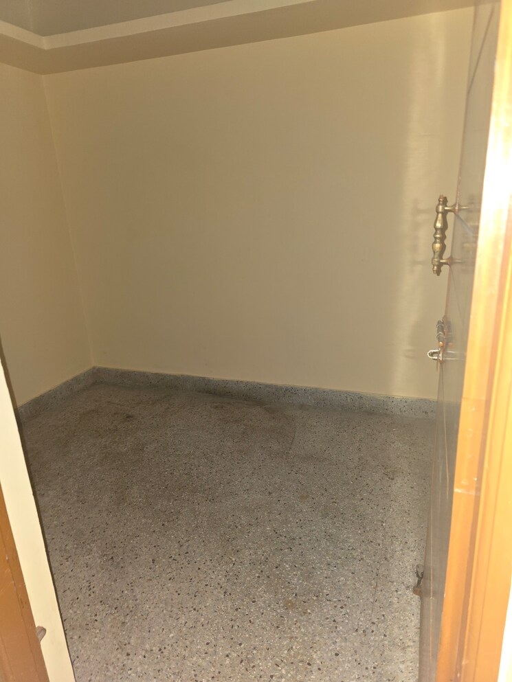 undefined, vasanth nagar 2 Bedroom 1000 Sq.Ft. Builder Floor In Vasanth Nagar Bangalore 9747342