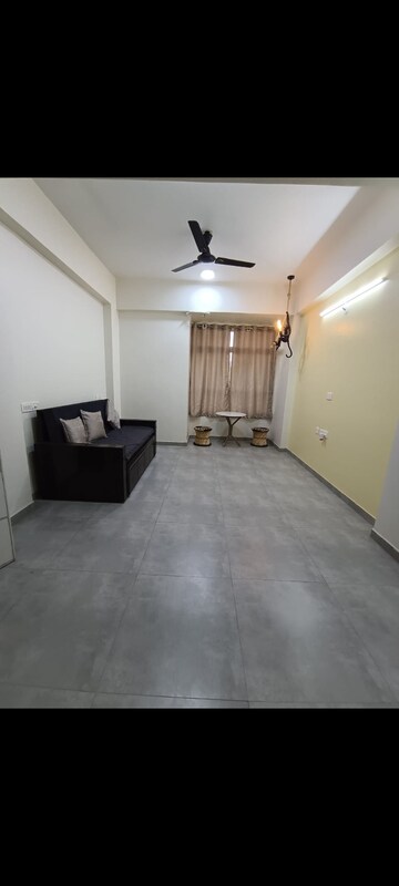 Room in 1 BHK Apartment at Siddhi Aarohi Elysium, South Bopal – for Rent