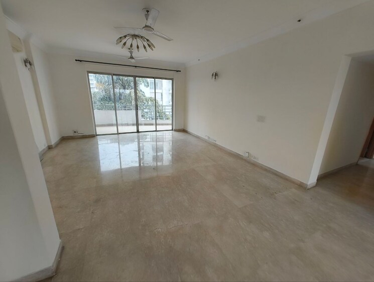 Room, parsvnath-exotica 4 Bedroom 3645 Sq.Ft. Apartment In Sector 53 Gurgaon 9747586