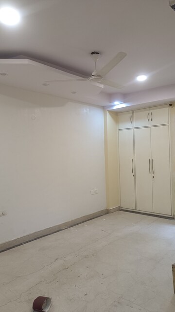 Room in 3 BHK Builder Floor at New Rajinder Nagar – for Sale