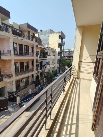 Balcony in 3.5 BHK Builder Floor at Ardee City, Sector 52 – for Rent