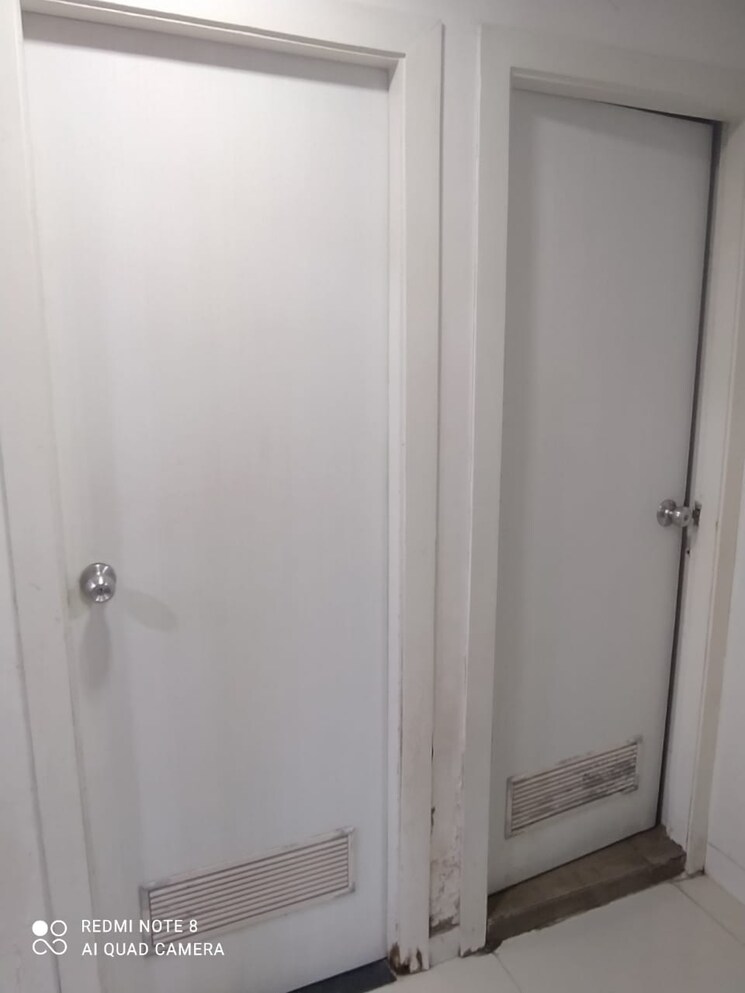 Bathroom, iscon-elegance Commercial Office Space 2544 Sq.Ft. In Prahlad Nagar Ahmedabad 9747658