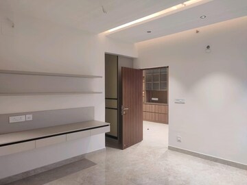 Room in 3 BHK Apartment at Aurobindo Kohinoor, Serilingampally – for Rent