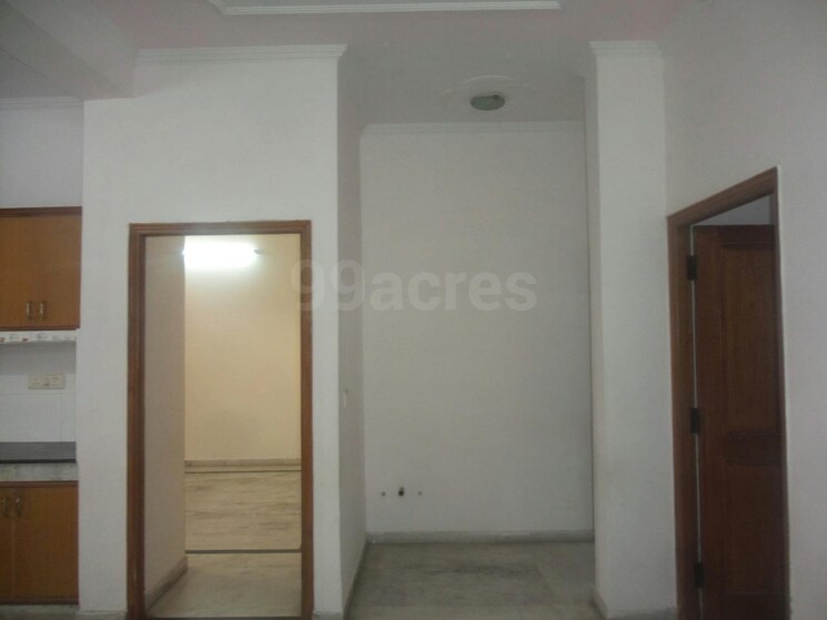 Room, sector 29 1 RK 900 Sq.Ft. Villa In Sector 29 Noida 9747961