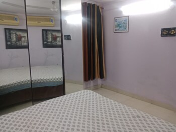 3 BHK Builder Floor for Sale in Chittaranjan Park, Delhi