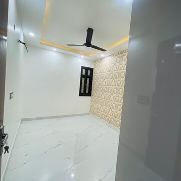 Bathroom in 2 BHK Builder Floor at Dwarka Mor – for Rent