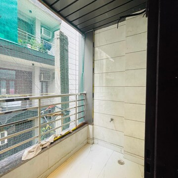 Balcony in 2 BHK Builder Floor at Dwarka Mor – for Rent