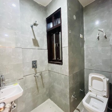 Bathroom in 2 BHK Builder Floor at Dwarka Mor – for Rent