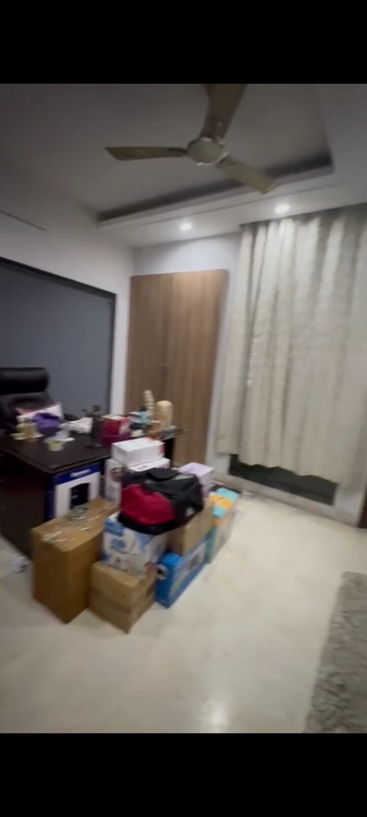 Team Area, sector 48 6 Bedroom 3000 Sq.Ft. Villa In Sector 48 Noida 9748029