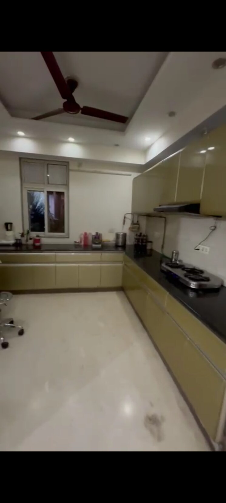 Kitchen, sector 48 6 Bedroom 3000 Sq.Ft. Villa In Sector 48 Noida 9748029