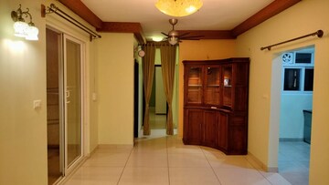 2 BHK Apartment For Rent in Prestige Lakeside Habitat, Varthur