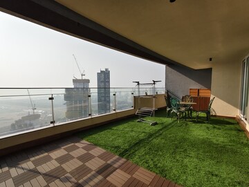 Balcony in 3.5 BHK Apartment at Lokhandwala Minerva Mahalaxmi, Mahalaxmi – for Rent