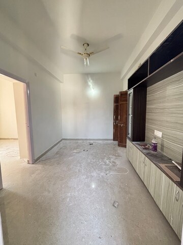 Room in 1 BHK Apartment at Kondapur – for Rent