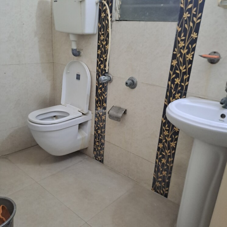 Attached Bathroom, kingston-classic 1 Bedroom 434 Sq.Ft. Apartment In Malad West Mumbai 9748250