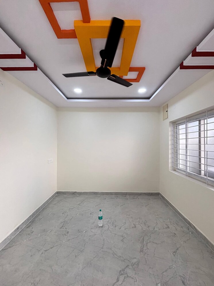 Room, kondapur 3.5 Bedroom 1850 Sq.Ft. Apartment In Kondapur Hyderabad 9748086