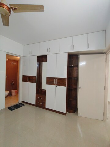 Room in 3 BHK Apartment at Ozone Urbana Aqua, Devanahalli – for Rent