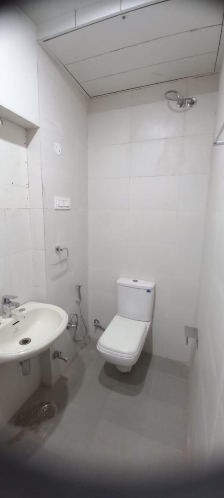 Bathroom, sector 45 2 Bedroom 1545 Sq.Ft. Apartment In Sector 45 Chandigarh 9748182