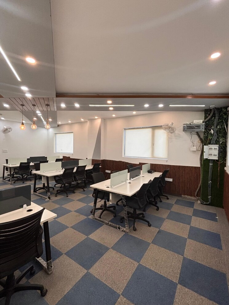 Team Area, sector 74 Commercial Office Space 2200 Sq.Ft. In Sector 74 Mohali 9748131