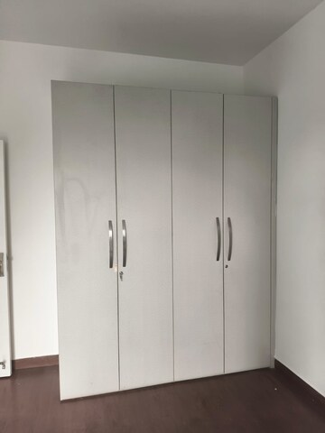 Room in 3 BHK Apartment at Mapsko Mount Ville, Sector 79 – for Rent