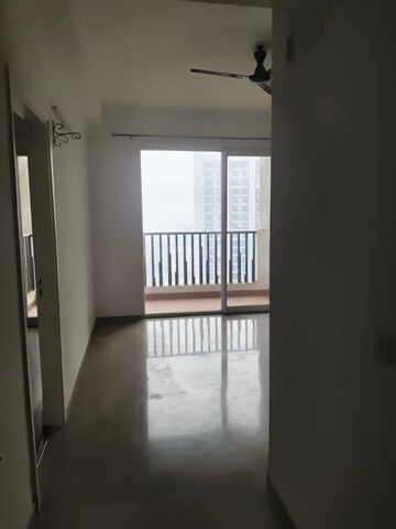 3 BHK Apartment – Entrance View at Mapsko Mount Ville, Sector 79 - for Rent