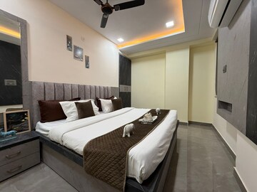 Bedroom in 4 BHK Apartment at Vaishali Nagar – for Sale