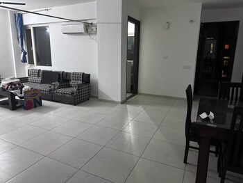 Aura Homes