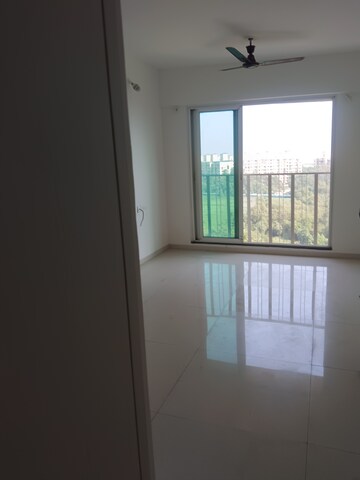 2 BHK Apartment For Sale in Rustomjee Urbania Aurelia, Thane West