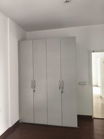 Room in 3 BHK Apartment at Mapsko Mount Ville, Sector 79 – for Rent