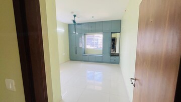 Room in 3 BHK Apartment at Prestige Tranquil, Kokapet – for Rent