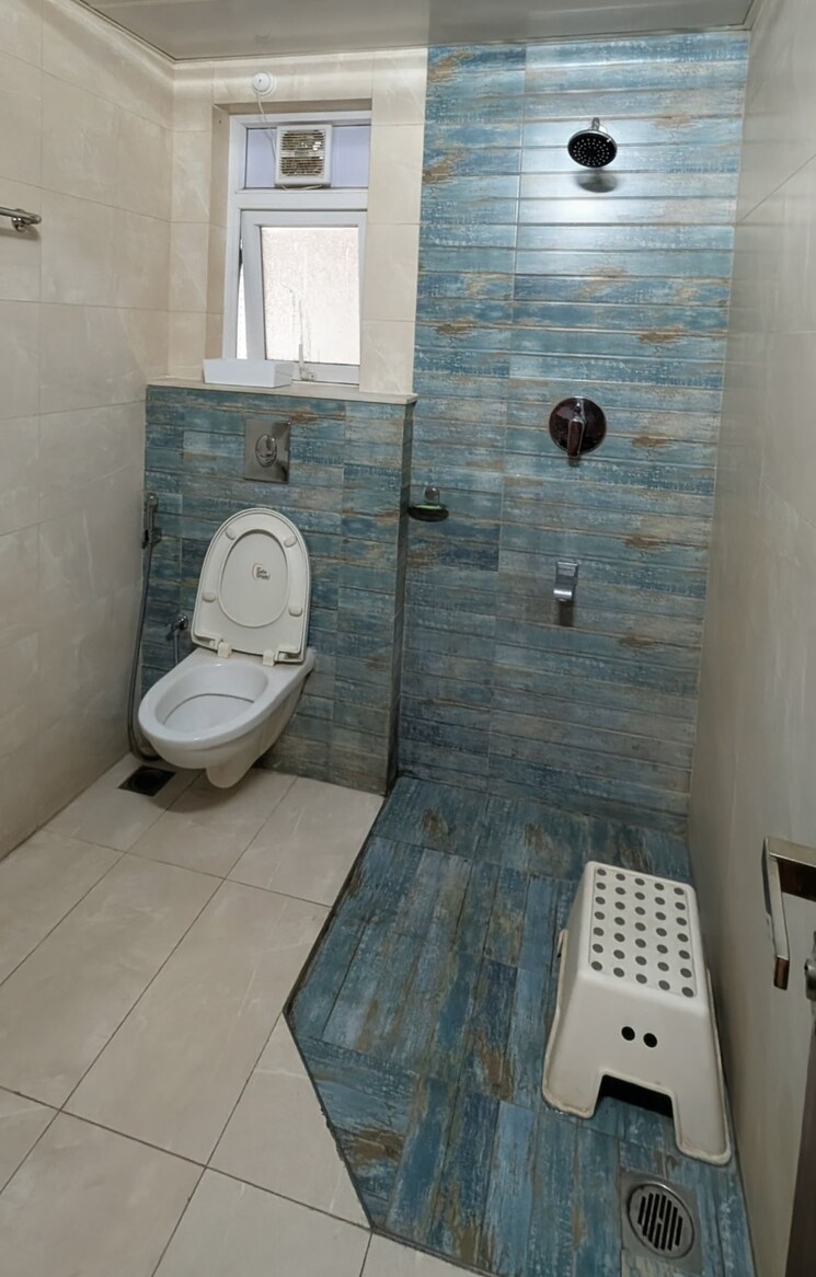 Bathroom, aparna-serene-park 3 Bedroom 1500 Sq.Ft. Apartment In Kondapur Hyderabad 9748418