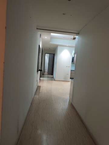  3 BHK Apartment at Mahagun Mezzaria, Sector 78 – for Sale