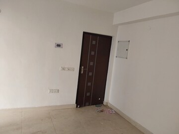Room in 2 BHK Apartment at Ansal Royal Heritage, Sector 70 – for Rent