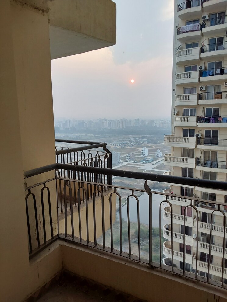 Balcony, ansal-royal-heritage 2 Bedroom 1045 Sq.Ft. Apartment In Sector 70 Faridabad 9748678
