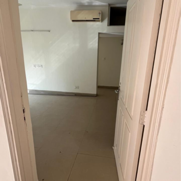 Bathroom in 3.5 BHK Builder Floor at Ansal API Esencia Wood Winds, Sector 67a – for Rent