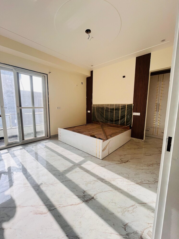 Room, sector 46 1 Bedroom 749 Sq.Ft. Builder Floor In Sector 46 Gurgaon 9748714