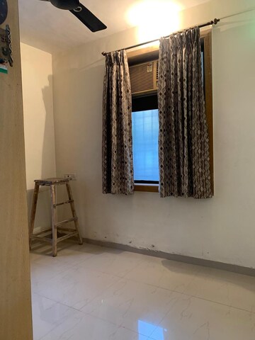 Room in 1 BHK Apartment at Om Rishikesh CHS, Borivali West – for Rent