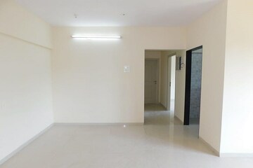 Room in 2 BHK Apartment at Mayfair Housing Hillcrest, Vikhroli West – for Rent