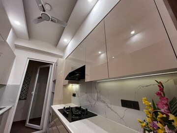 Furnished Amenities in 3 BHK Apartment at Raj One Good Earth, Sector 71 – for Rent