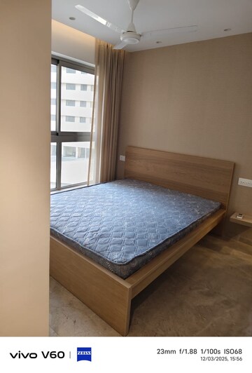 Bedroom in 1 BHK Apartment at Hiranandani Regent Hill, Powai – for Rent