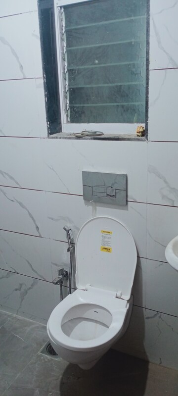 Bathroom in 1 BHK Apartment at Bindra Complex, Andheri East – for Rent