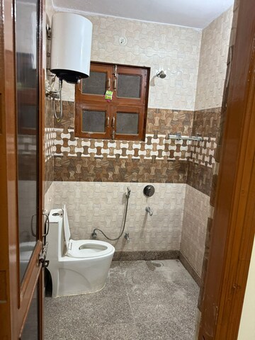 Kitchen in 3 BHK Builder Floor at Sector 47 – for Rent