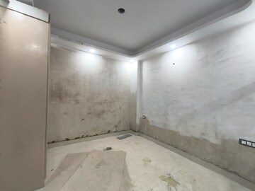 Room in 1 BHK Builder Floor at Chattarpur – for Sale