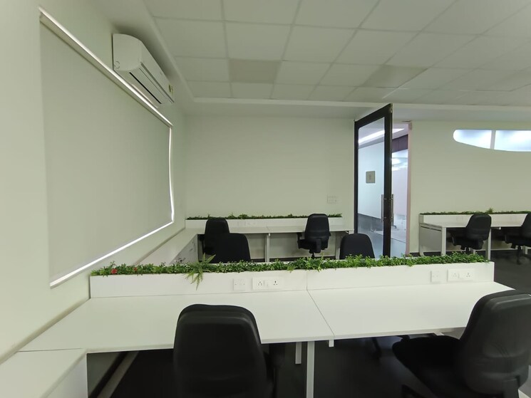 Team Area, sector 3 Commercial Office Space 2200 Sq.Ft. In Sector 3 Noida 9749011