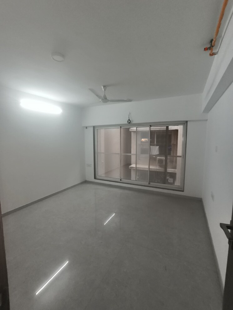 Cover Image, juhu-gulmohar-chs 3.5 Bedroom 1350 Sq.Ft. Apartment In Vile Parle West Mumbai 9749041